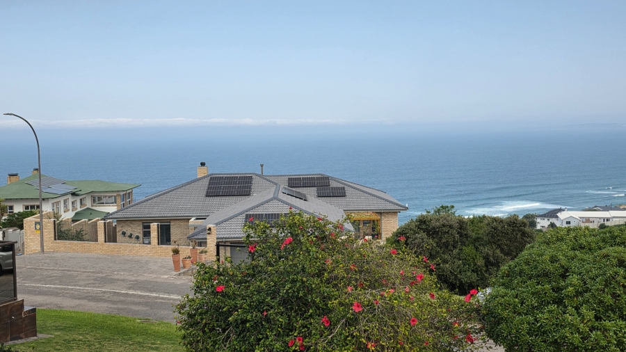 4 Bedroom Property for Sale in Dana Bay Western Cape